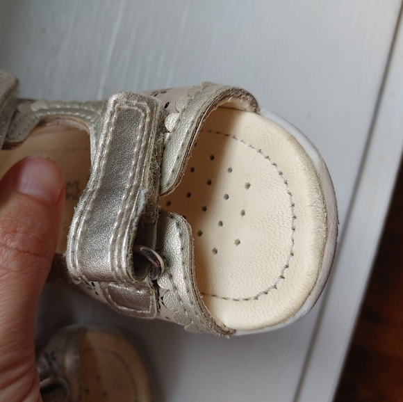 Toddler sized 20 Geox Sandals, worn twice. - Picture 4 of 8